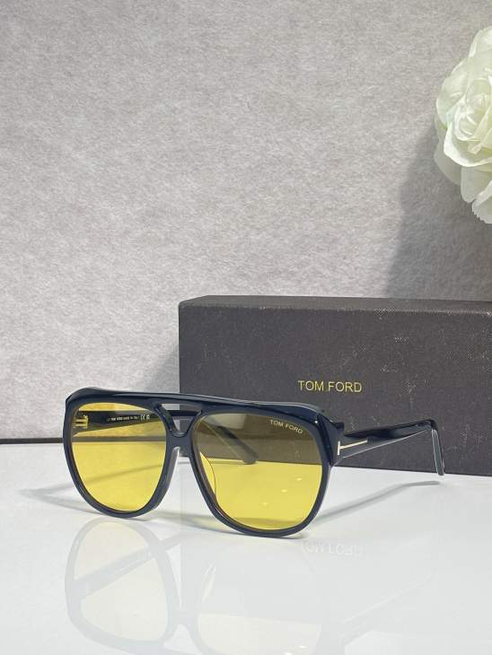 Picture of Tom Ford Sunglasses _SKUfw79760115fw